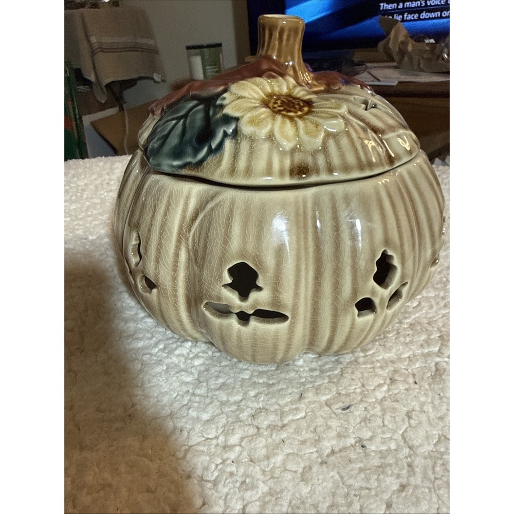 Vintage Cindy Crawford 9"X6" Pumpkin Candle/ Votive Holder Beige Leaf/flower